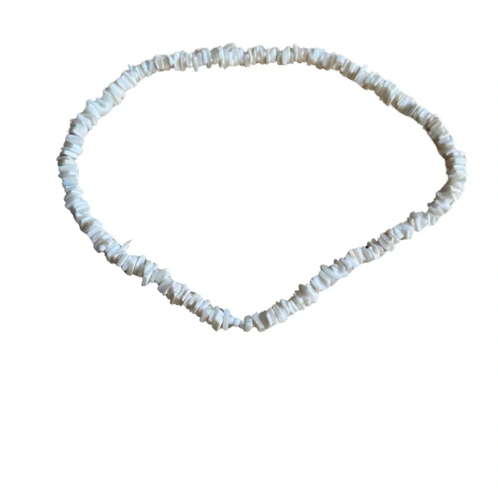 Y2K Shell Beaded Necklace | White Surfer Boho Choker No Clasp 90s‎ Style